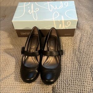 Life Stride Women's Black Mary Jane Shoes, US 8M